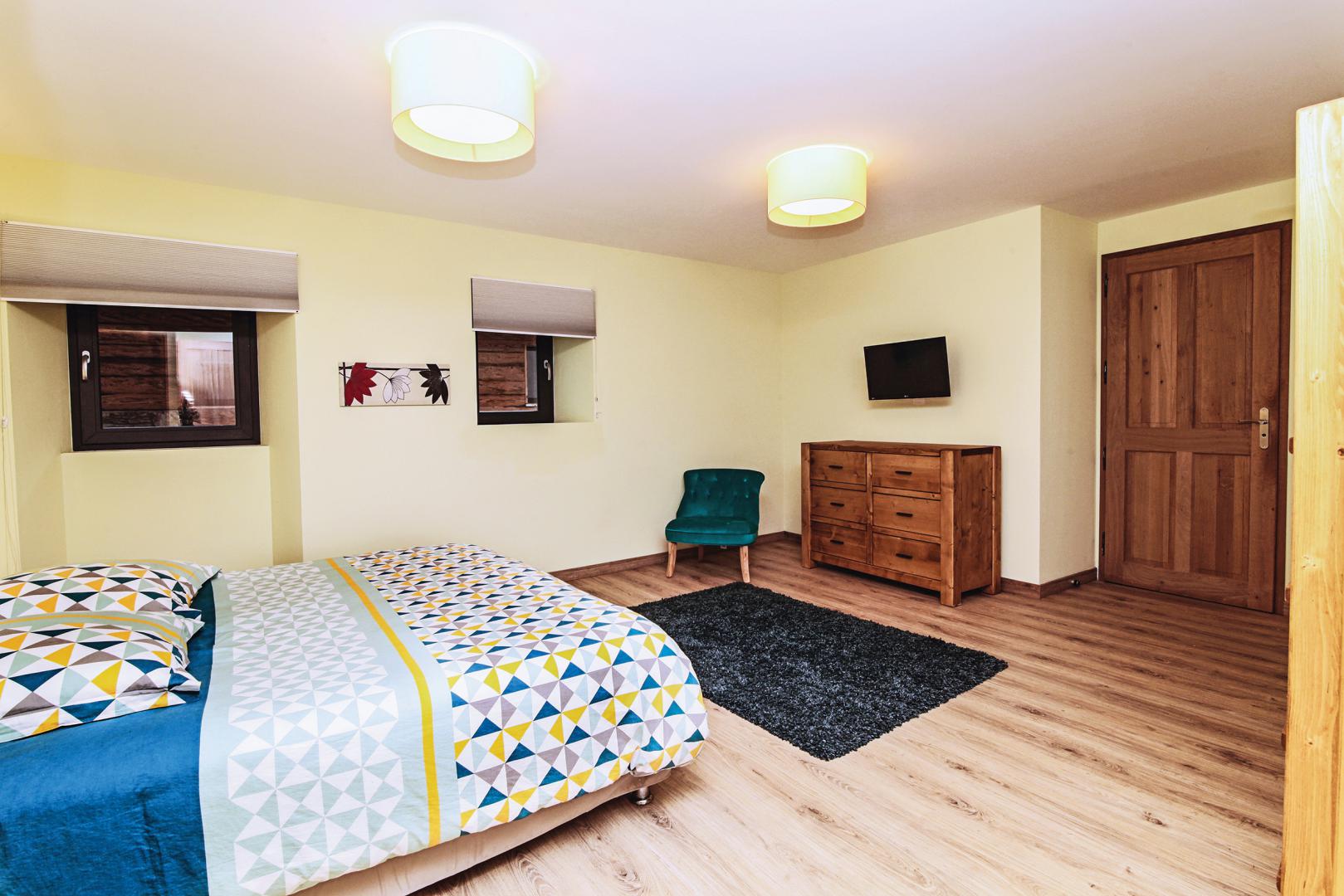 Chambre 1 spacieuse